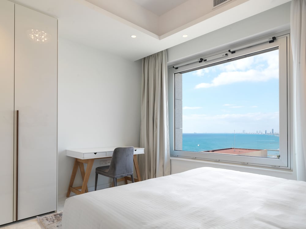 Luxury Apartment, 3 Bedrooms (9F) - Photo 31
