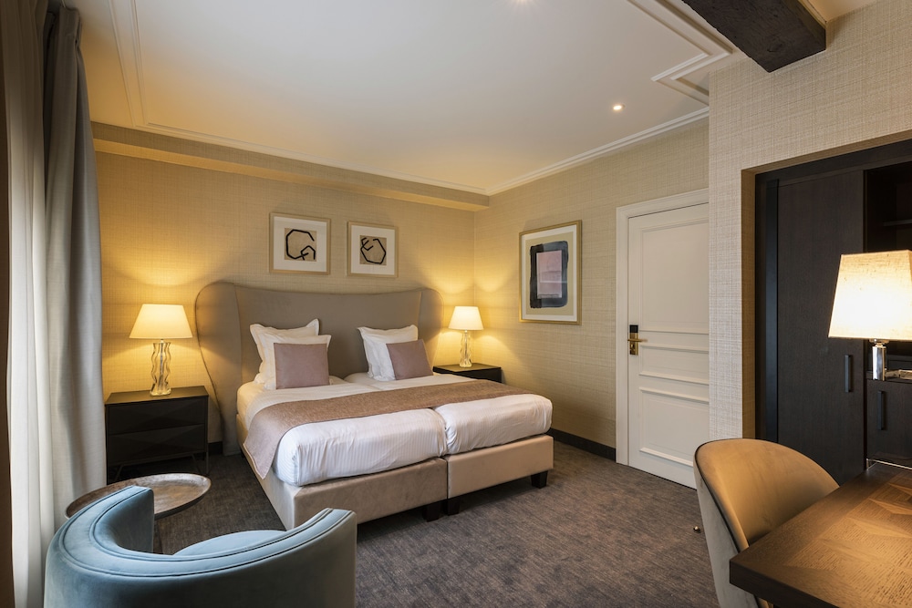 Premium Double or Twin Room - Photo 2
