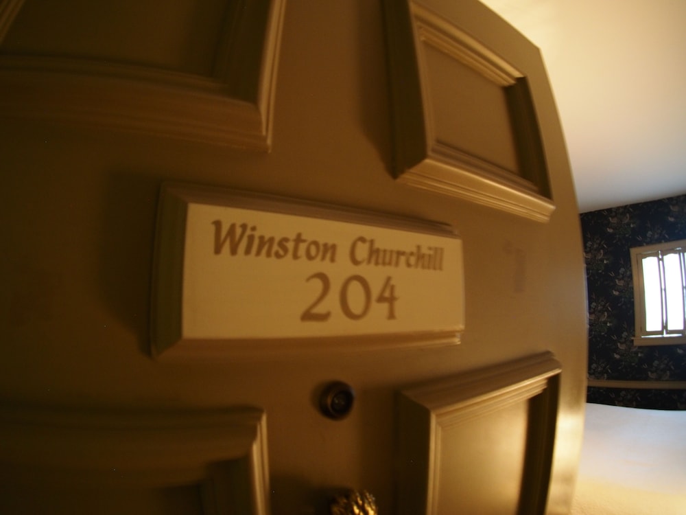 Deluxe Double Room, Private Bathroom (Winston Churchill) photo 2