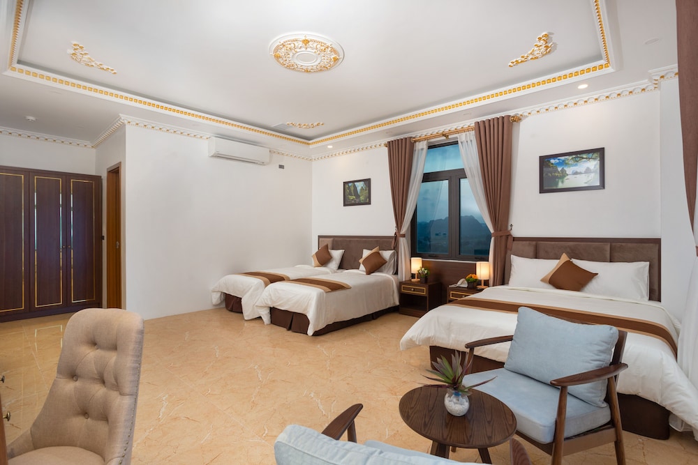 Junior Quadruple Room photo 3