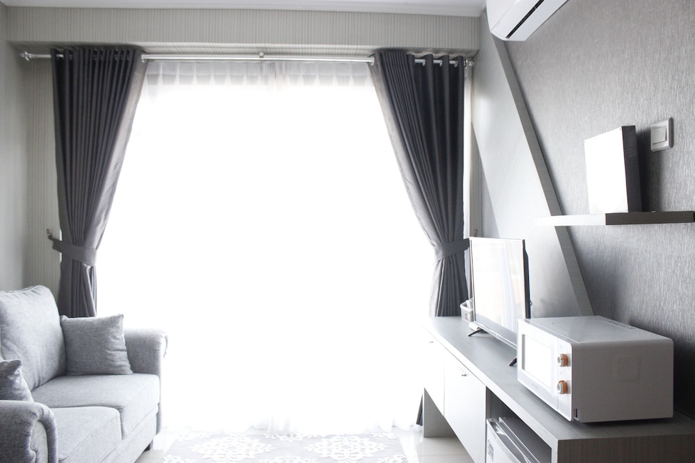 Room - Photo 12