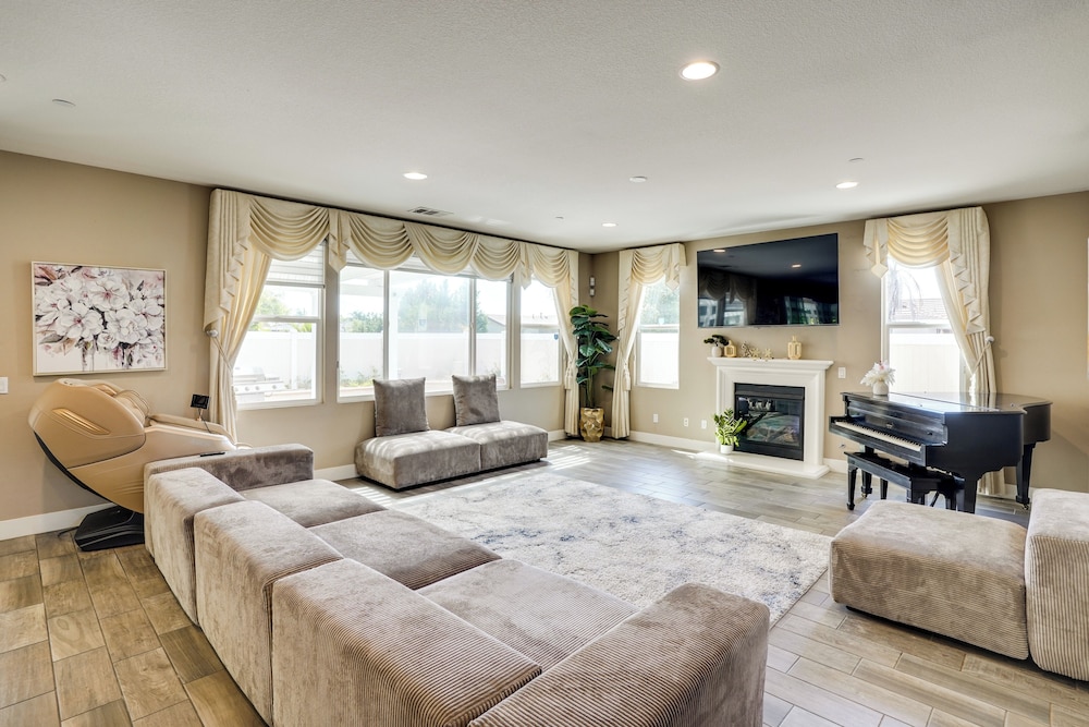 House (5 Bedrooms)