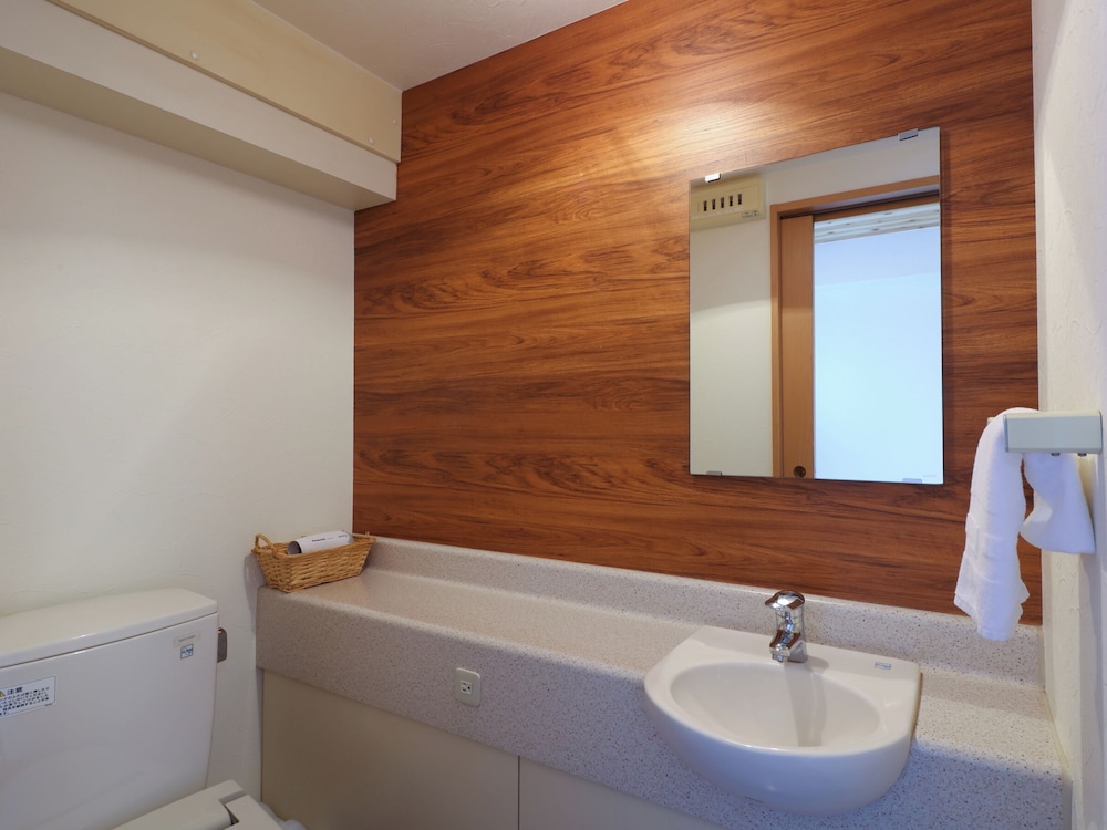 Basic Single Room - Photo 5