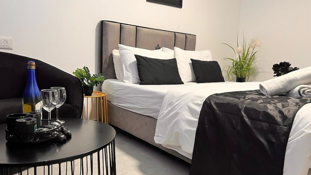 Comfort Twin Room, 1 Bedroom, City View, Beachfront