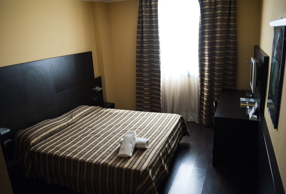 Comfort Double Room Single Use - Photo 7