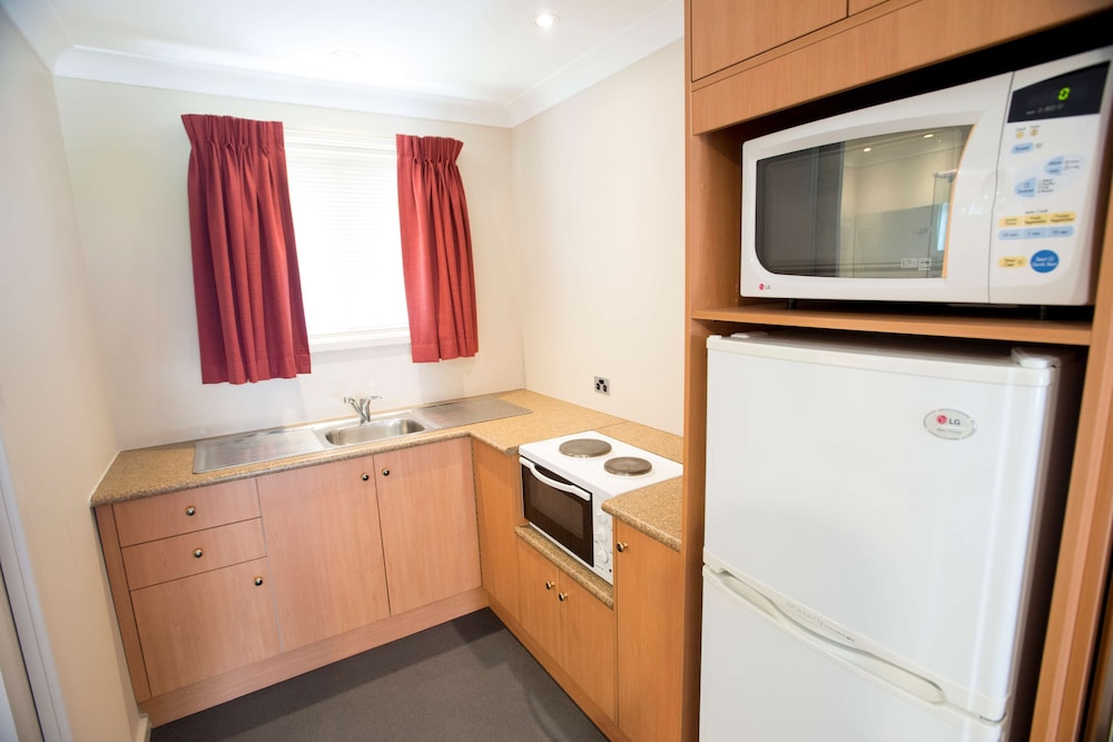 Executive Suite, Multiple Beds, Non Smoking, Kitchenette (with Sofabed) - Photo 1