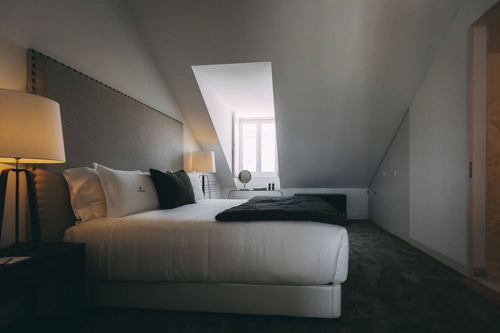 Penthouse, 2 Bedrooms, Balcony, City View photo 3