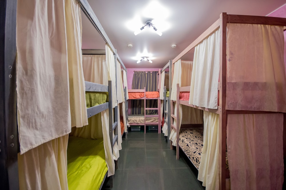 Shared Dormitory, Men only (10 beds)