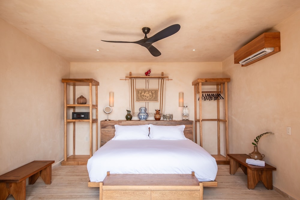 Grand Studio Suite, 1 King Bed
