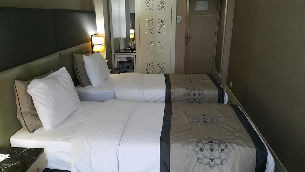 Economy Double or Twin Room photo 3