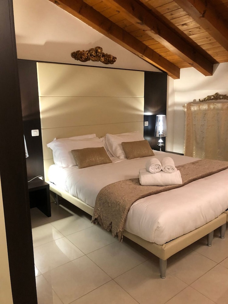 Luxury Apartment photo 1