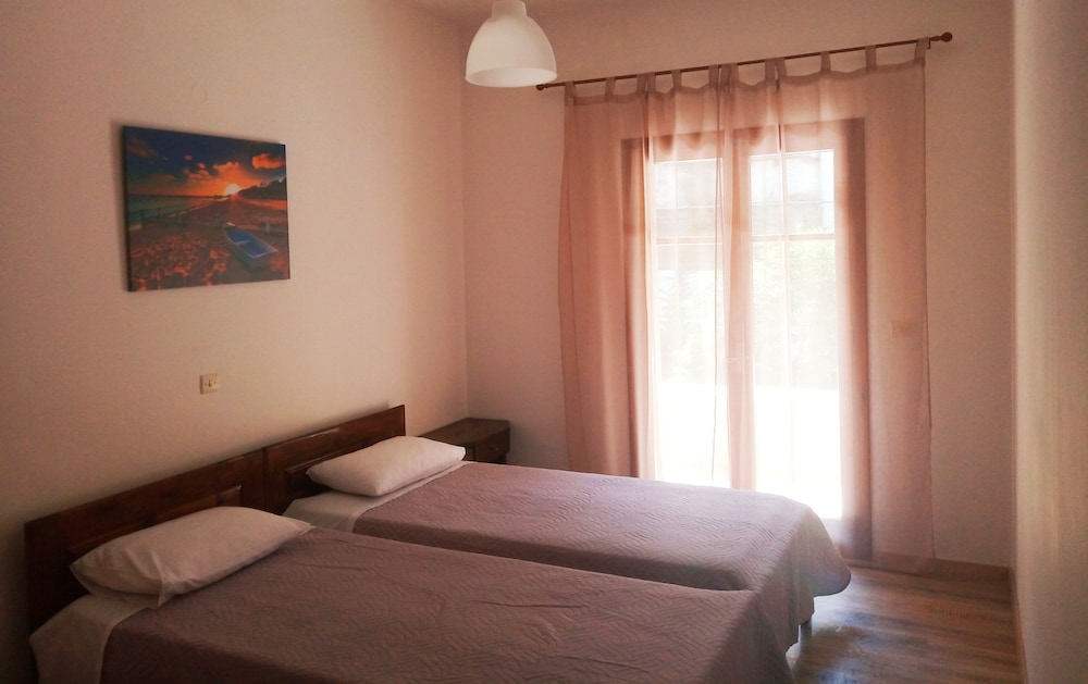Family Apartment photo 2