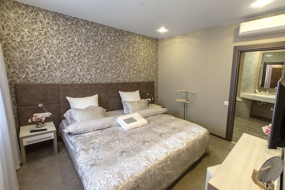 Executive Suite photo 1