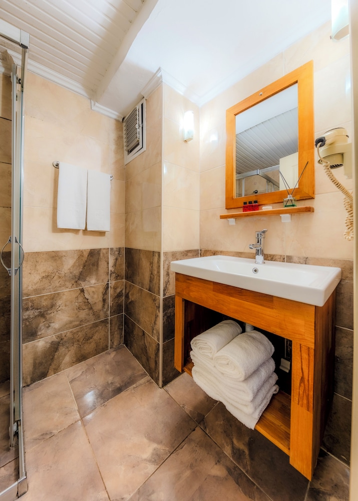 Standard Single Room, 1 Double Bed photo 2