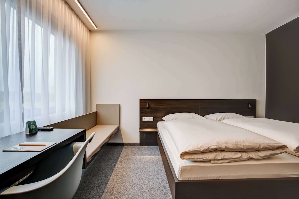 Standard Room, 1 Double Bed photo 2