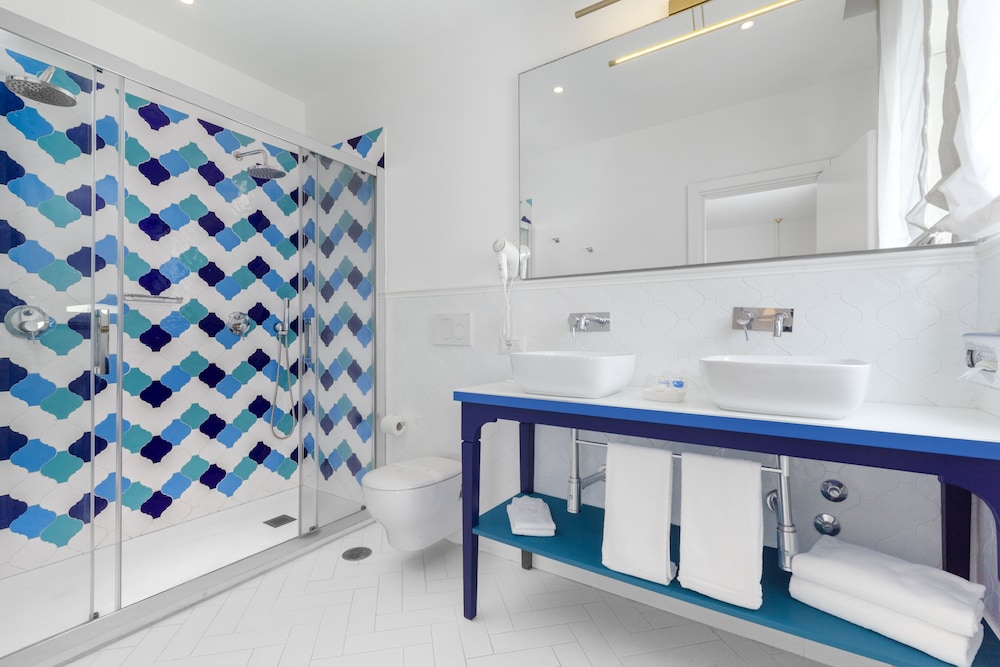 Design Double Room, Annex Building - Photo 4