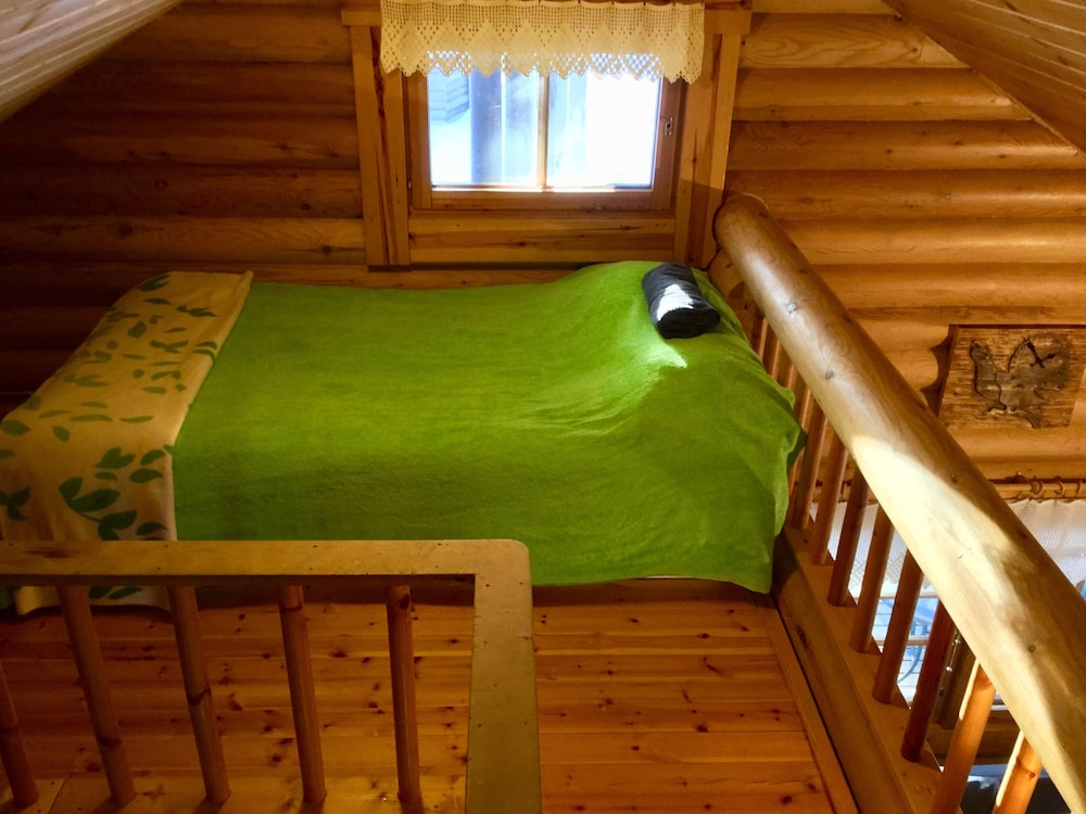 Traditional Villa, River View (Wood-heated Sauna and Barbecue Hut) photo 2