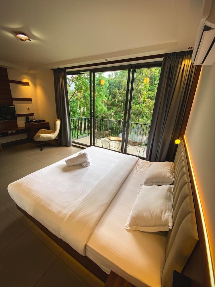 Superior Room, Garden View photo 1