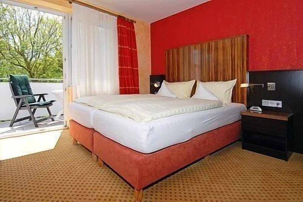 Double Room, Balcony (Main Building) photo 3