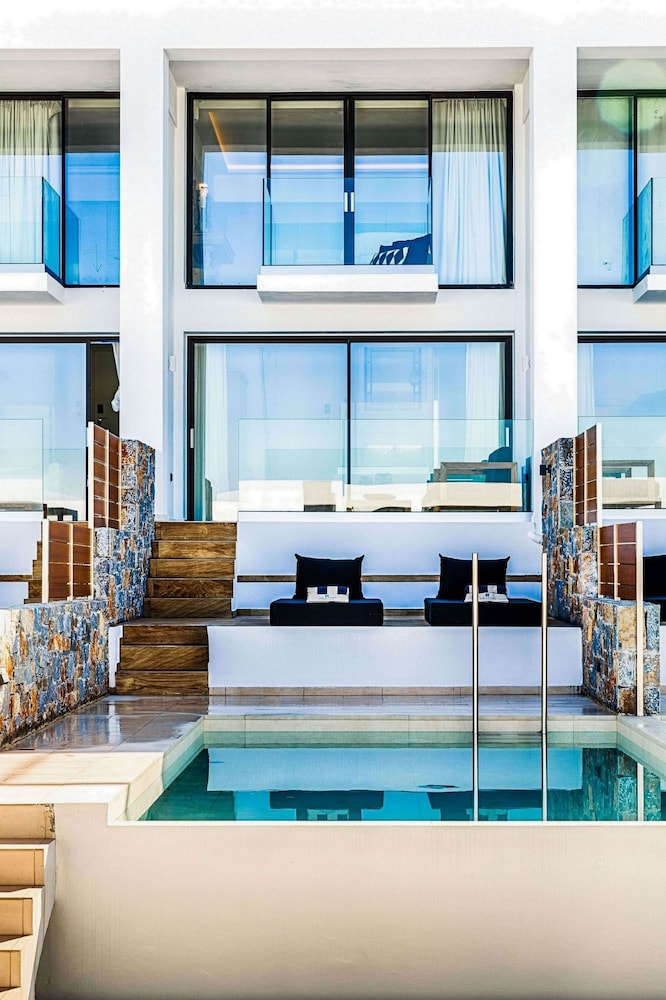 Suite, Pool Access (Abaton Collection)