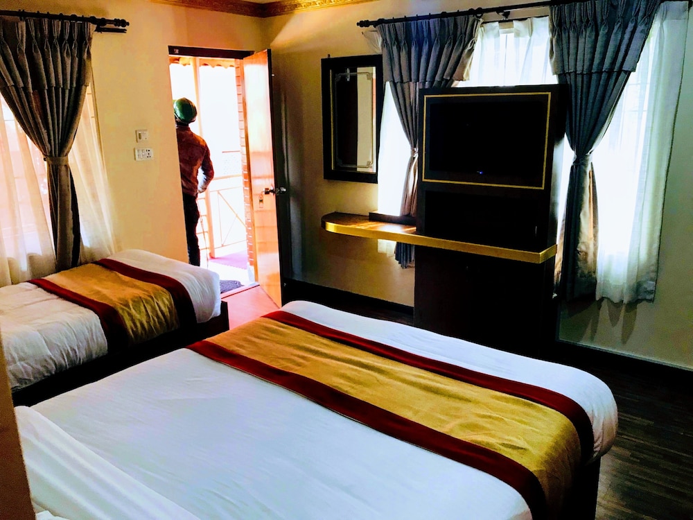 Deluxe Double or Twin Room, 2 Bedrooms, Garden View photo 1