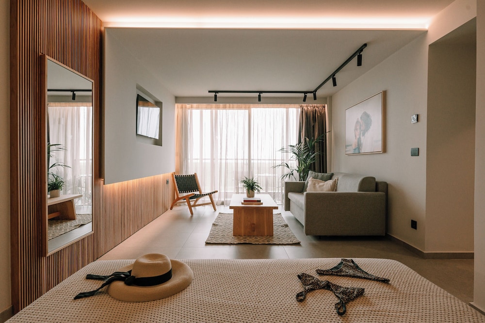 Superior Double Room, Partial Sea View