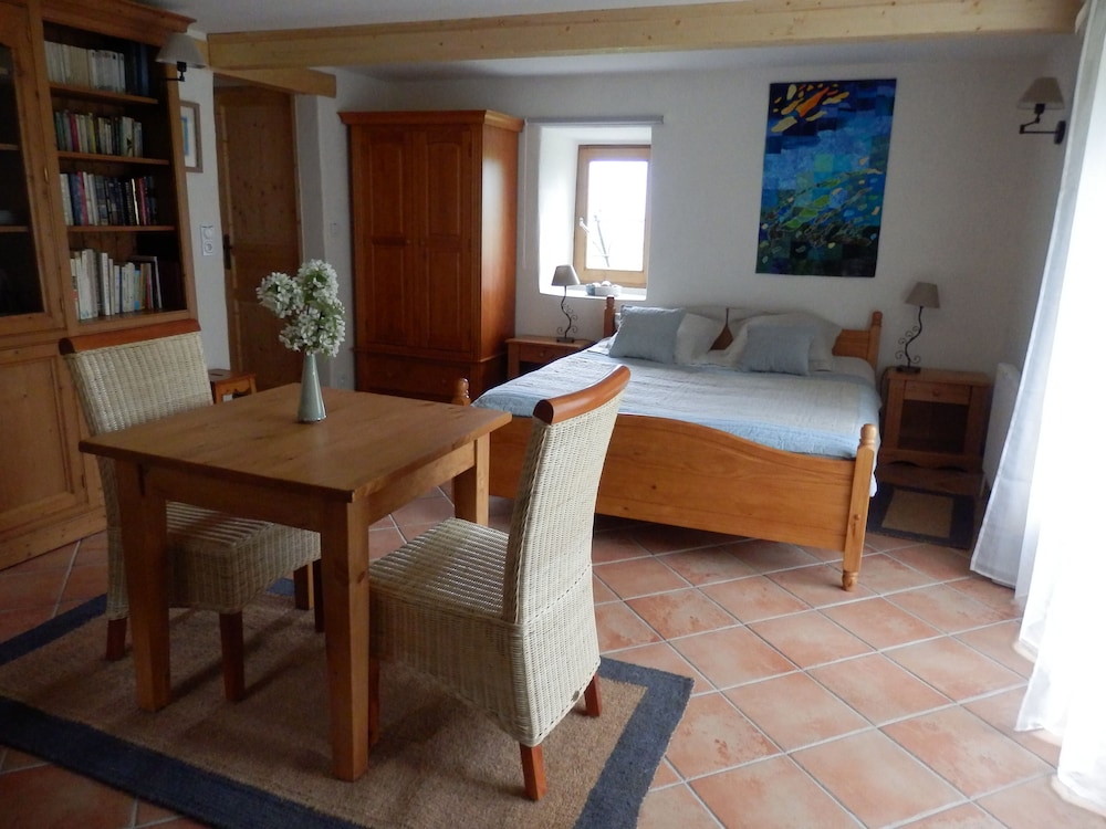Double Room (Les 3 Becs) photo 1