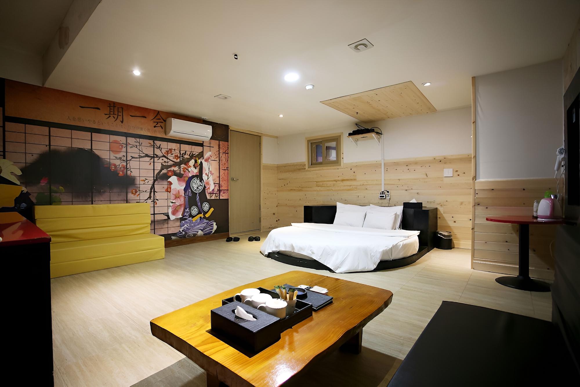Room (Hinoki VIP Room (1F Standalone Netfli) photo 3