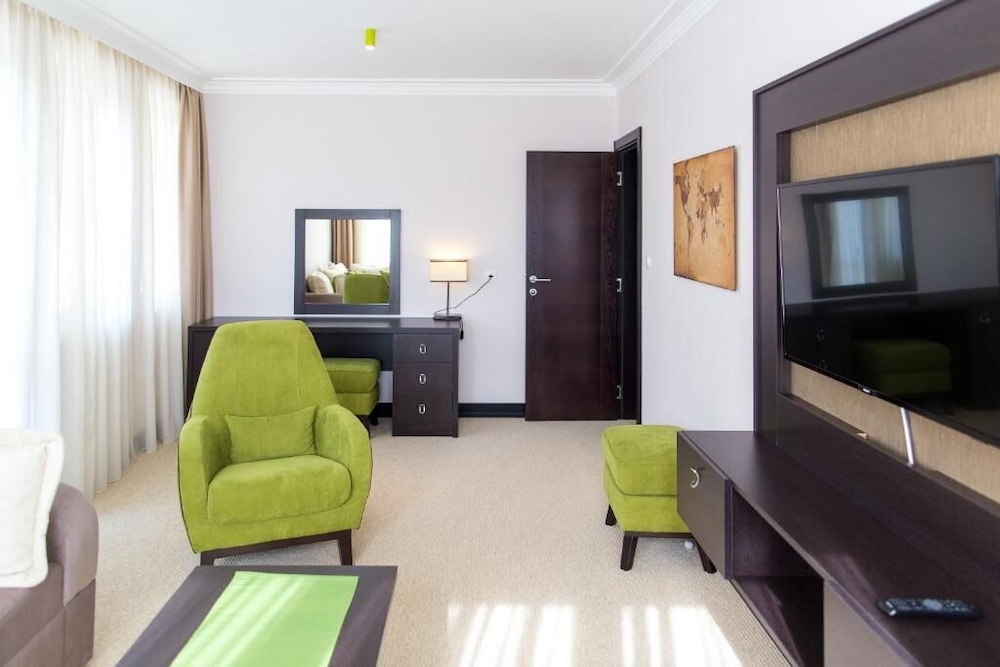 Deluxe Apartment photo 2