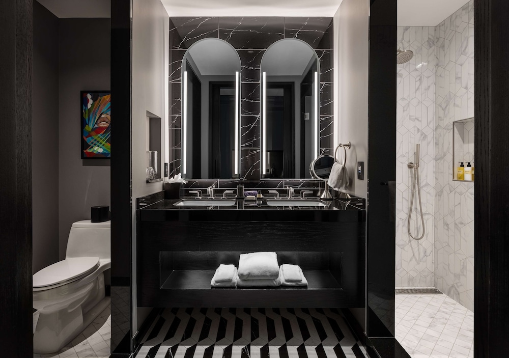 Suite, 1 King Bed, Terrace (Artisan) - Photo 3