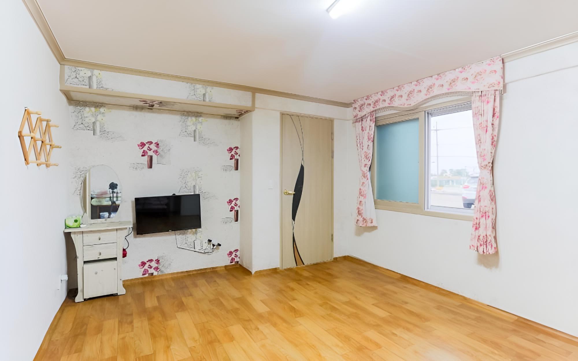 Room (Room 101 (Ocean View)) photo 2