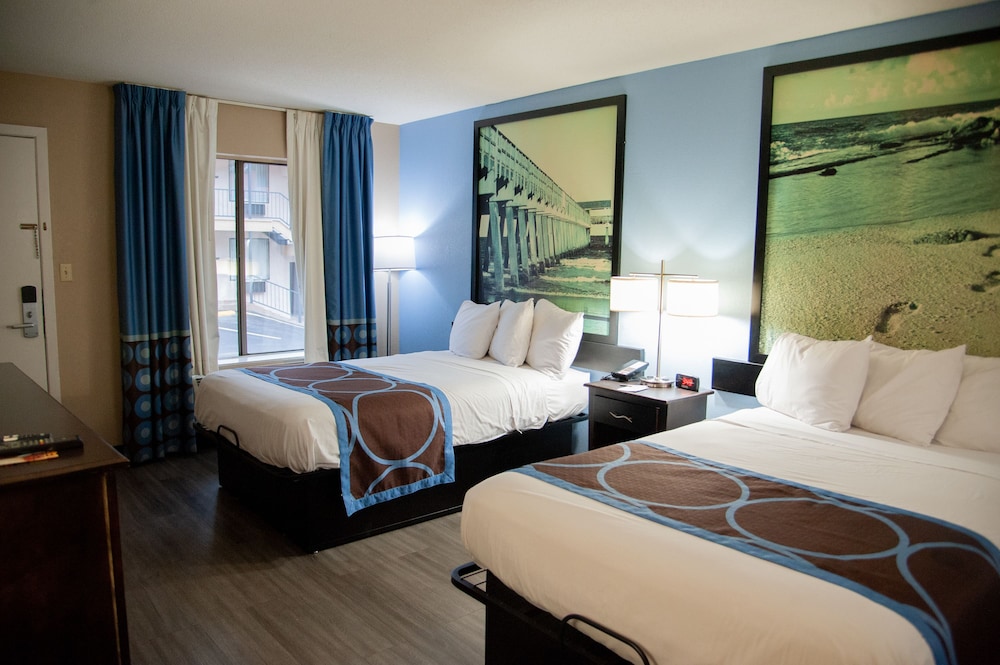 Room, Accessible photo 2