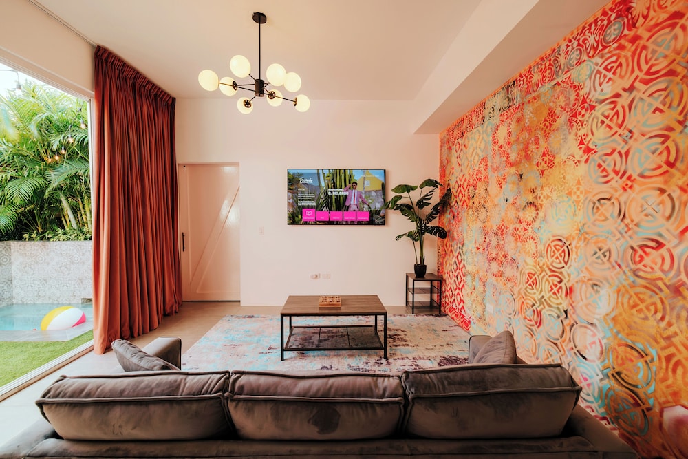 Loft (Boutique, mit Pool und Oase)