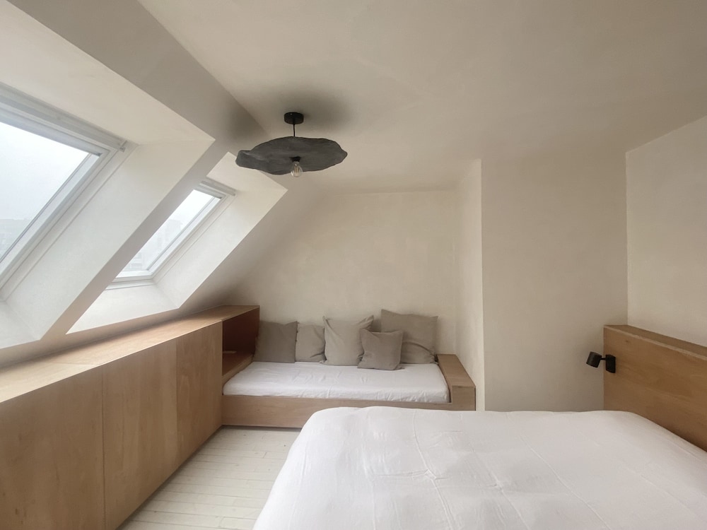 Deluxe Duplex, 1 Bedroom (A302)