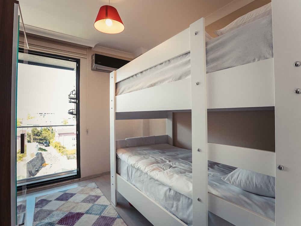 Apartment, 2 Bedrooms, Sea View - Photo 12