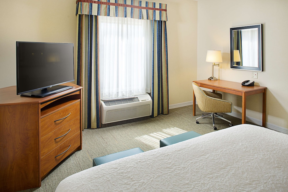 Room, 1 King Bed, Accessible, Non Smoking - Photo 3