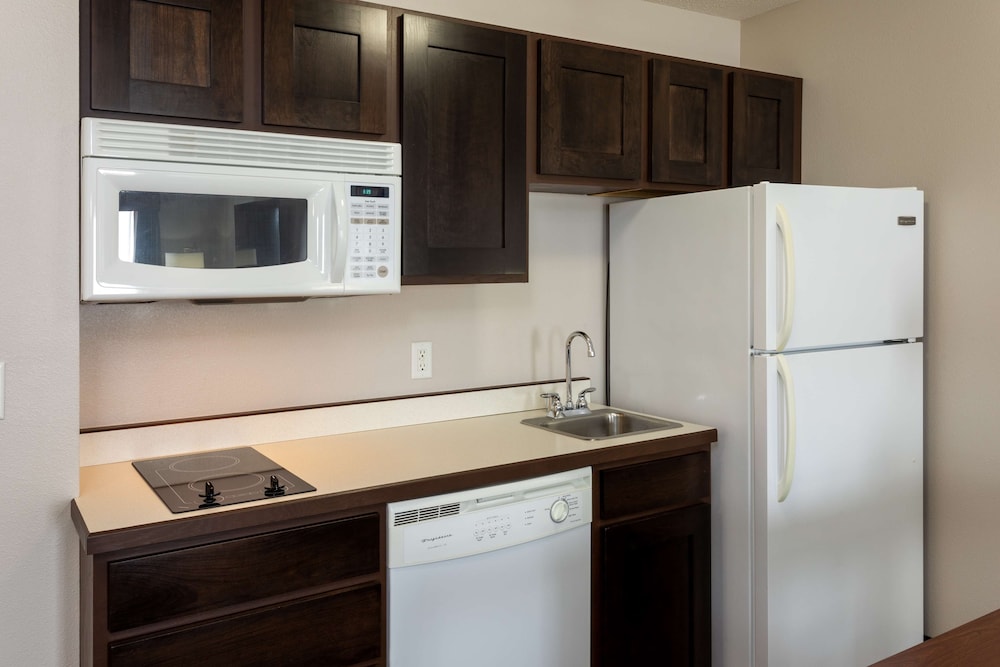 Suite, 1 Bedroom, Non Smoking (Whirlpool, Non Accessible) - Photo 3