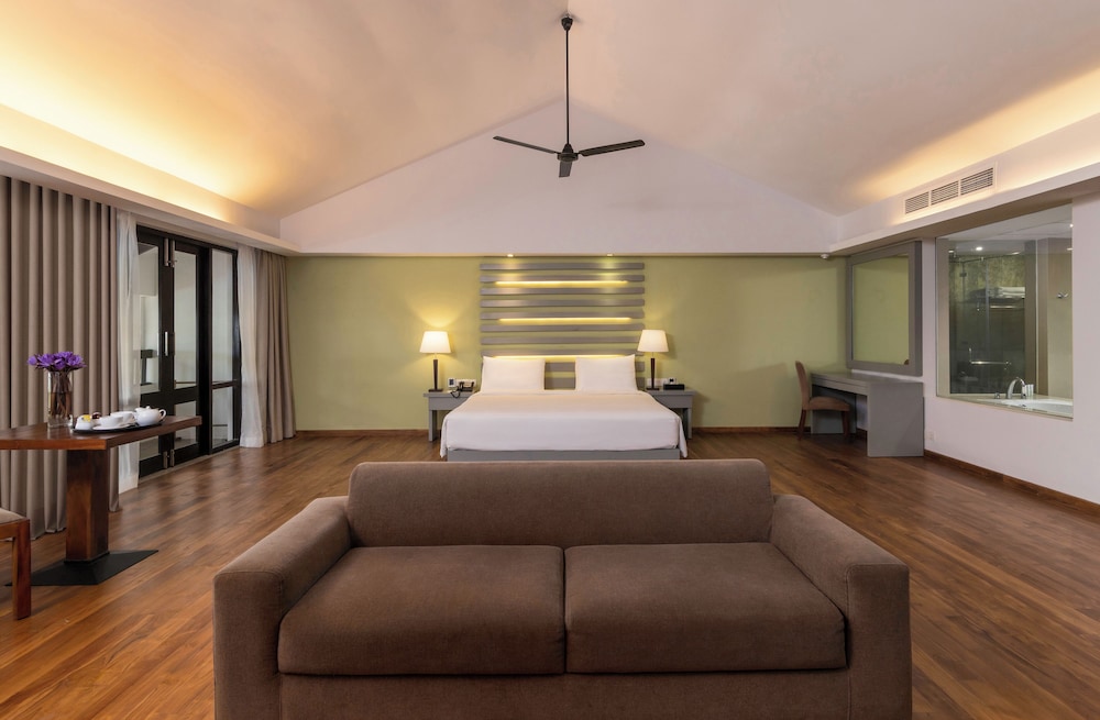Deluxe Room - Photo 2