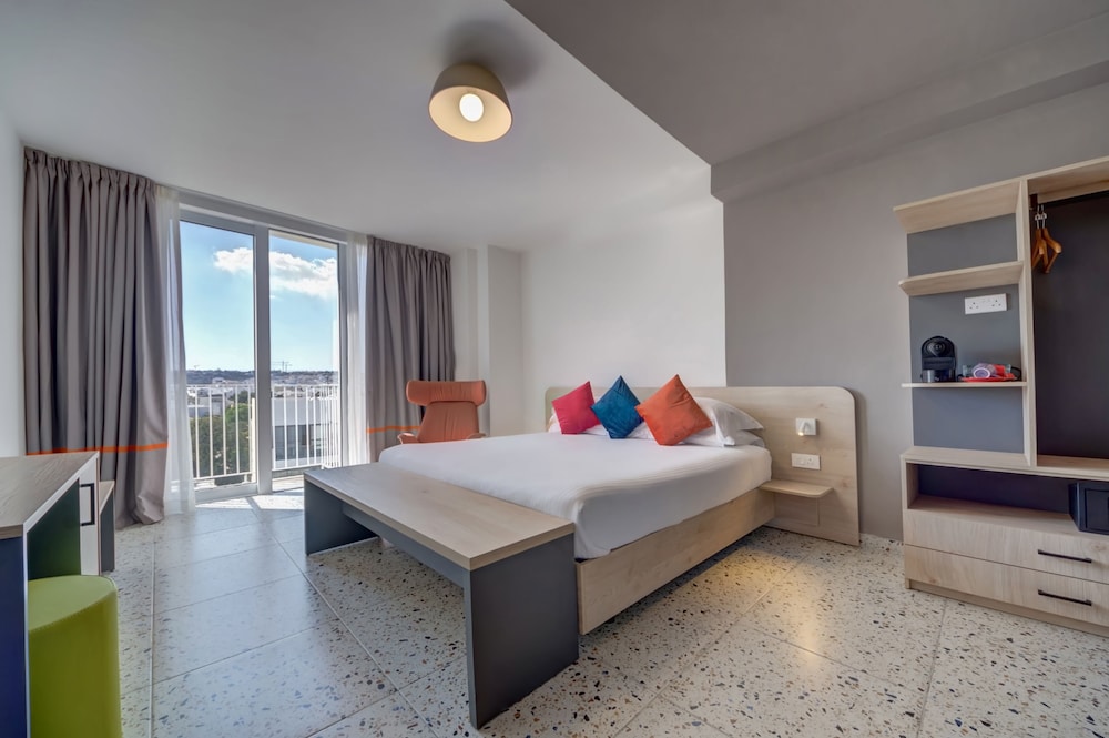 Double Room, Annex Building