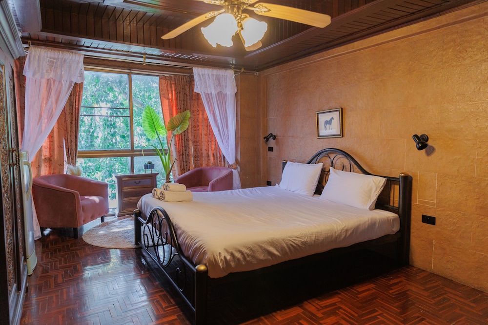 Pink Rozay Room - Photo 1