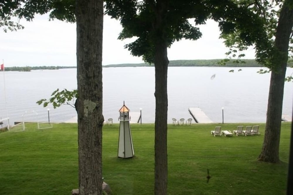 Suite, 2 Double Beds, Lake View photo 3