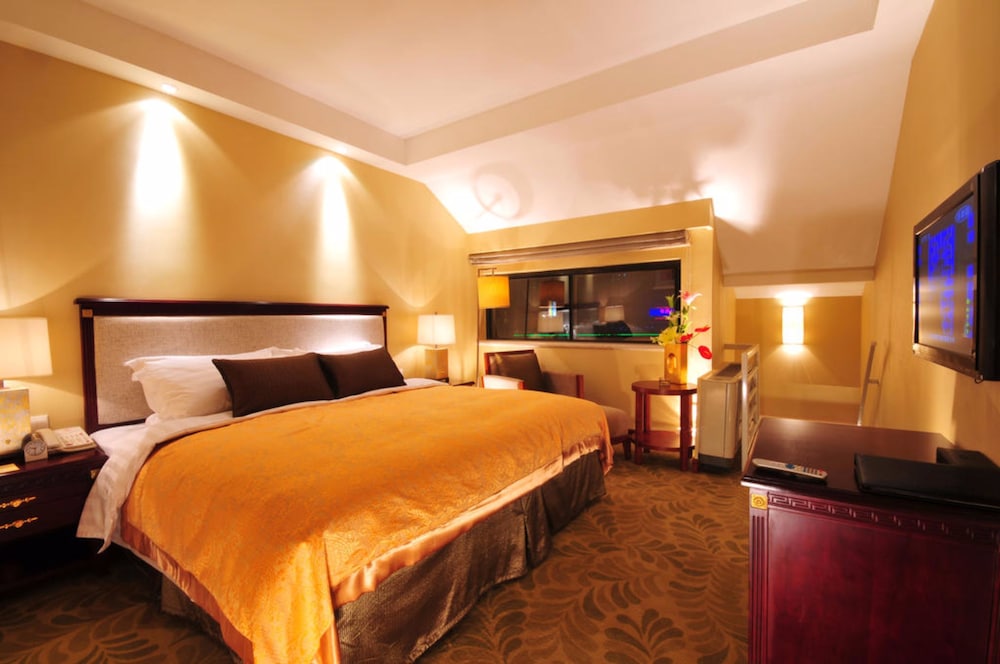 Boutique Room