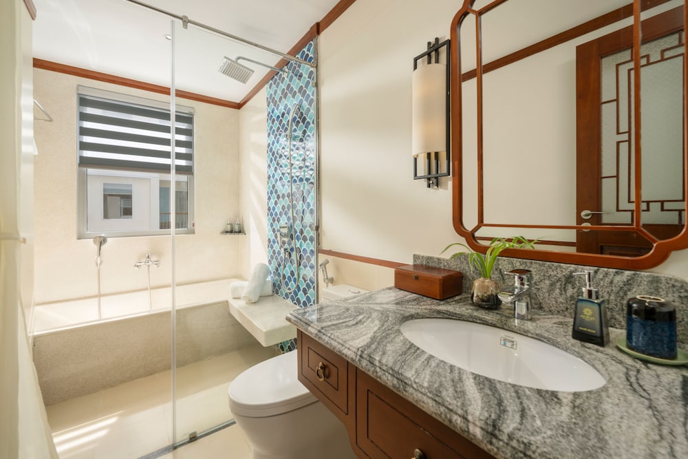 Deluxe Double or Twin Room, Balcony, City View - Photo 7