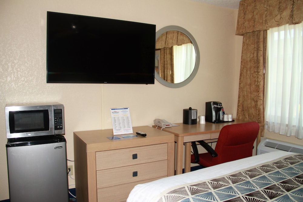 Room, 1 Queen Bed, Accessible, Non Smoking - Photo 2
