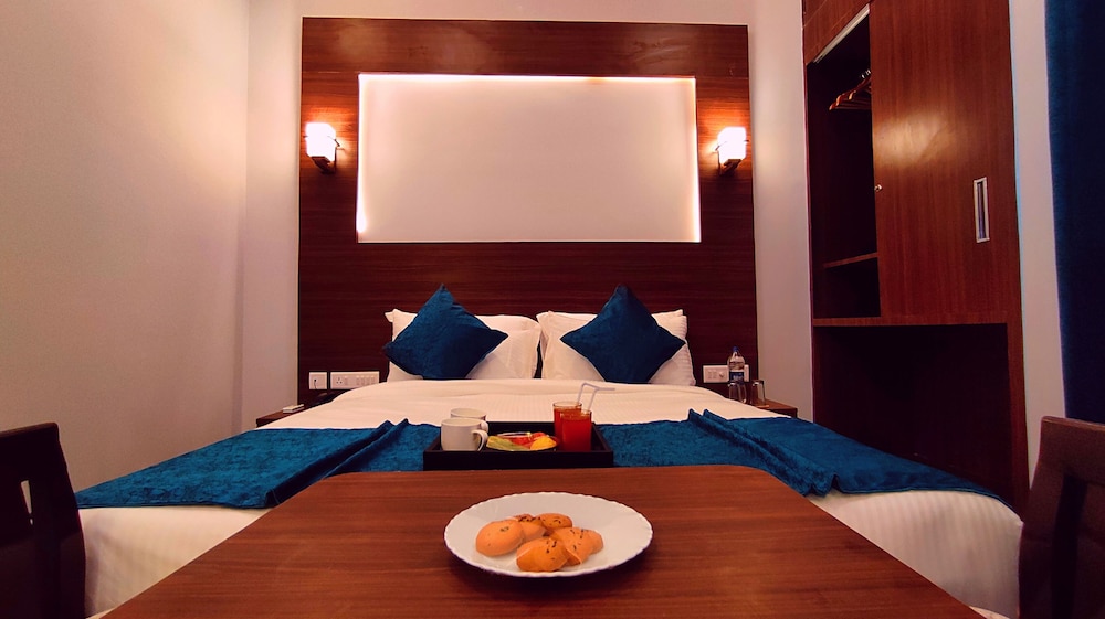Executive Room, Balcony - Photo 15