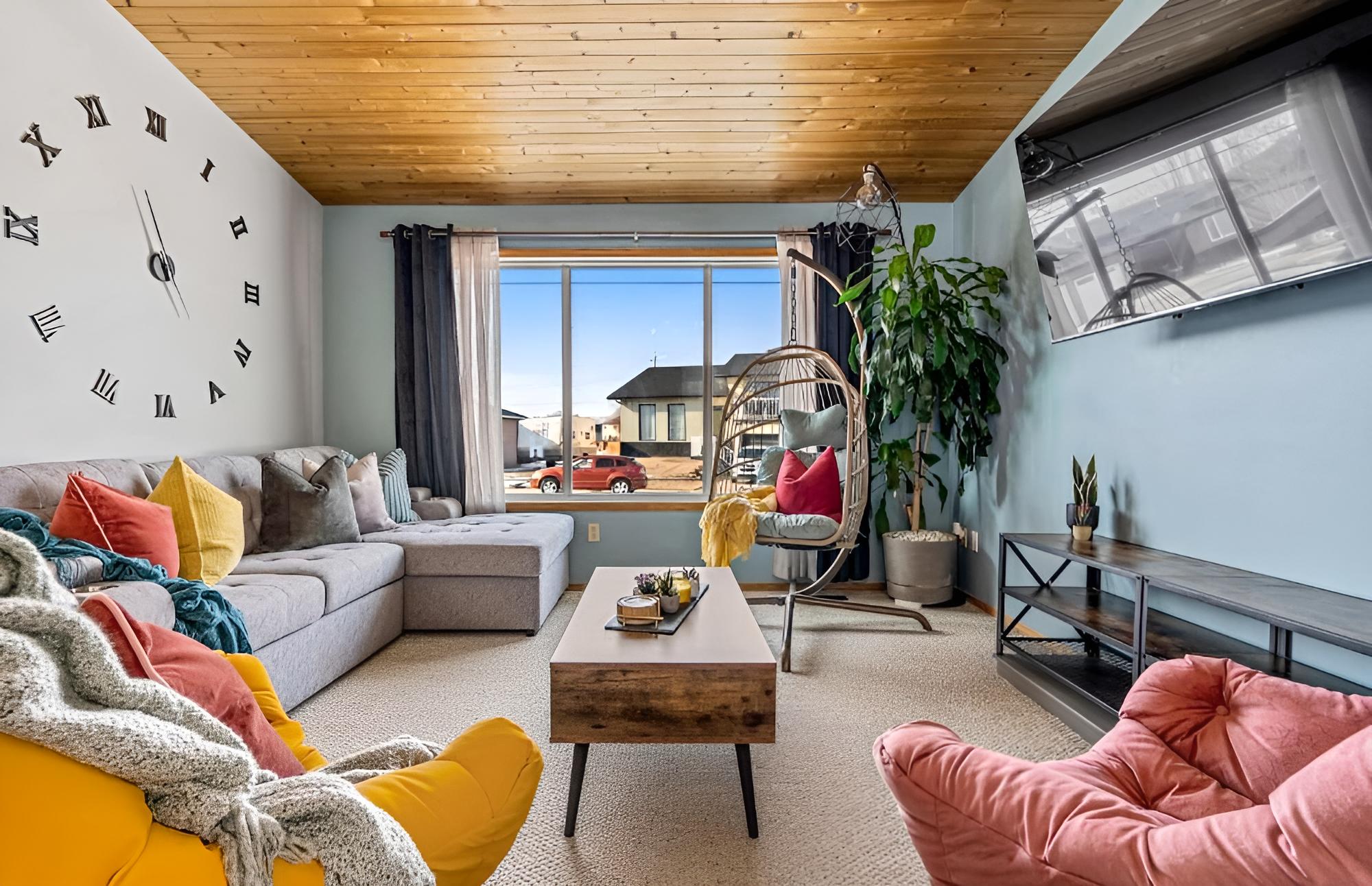 House, Smoking photo 3