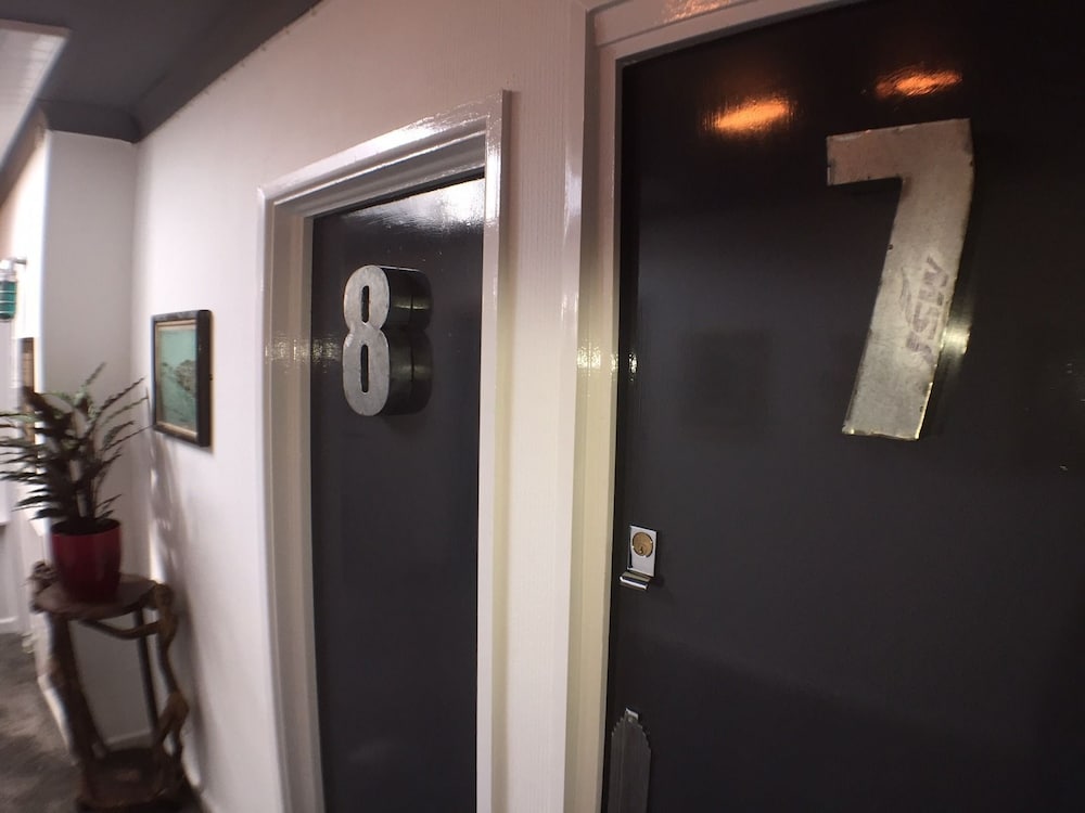 Room 87 photo 1