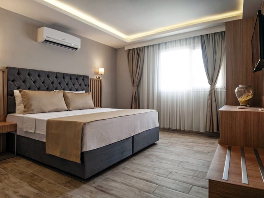Standard Double or Twin Room, Non Smoking, Annex Building - Photo 1