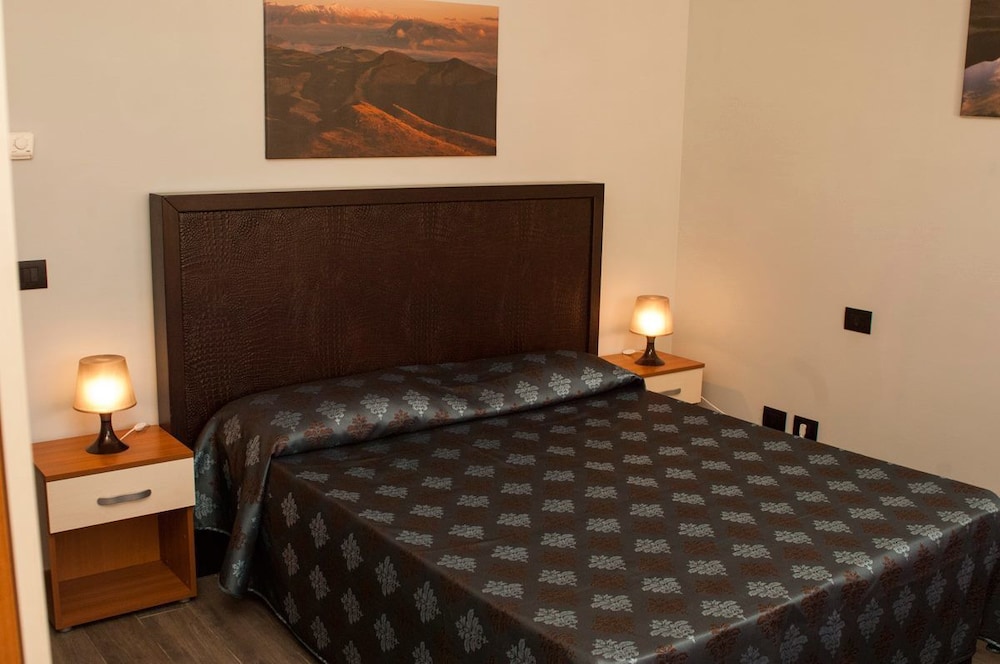 Deluxe Double Room, Private Bathroom