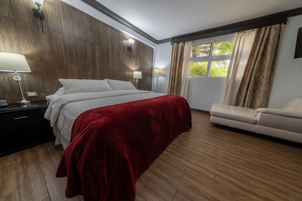 Executive Suite photo 3